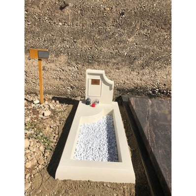 Pierre tombale en résine - Stèle classique - Crème